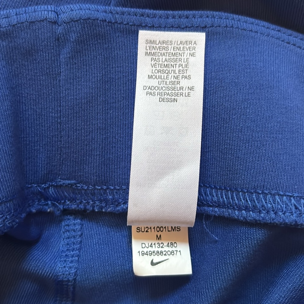 Nike 9” Tight Fit Biker Shorts, Size M - Picture 15 of 16